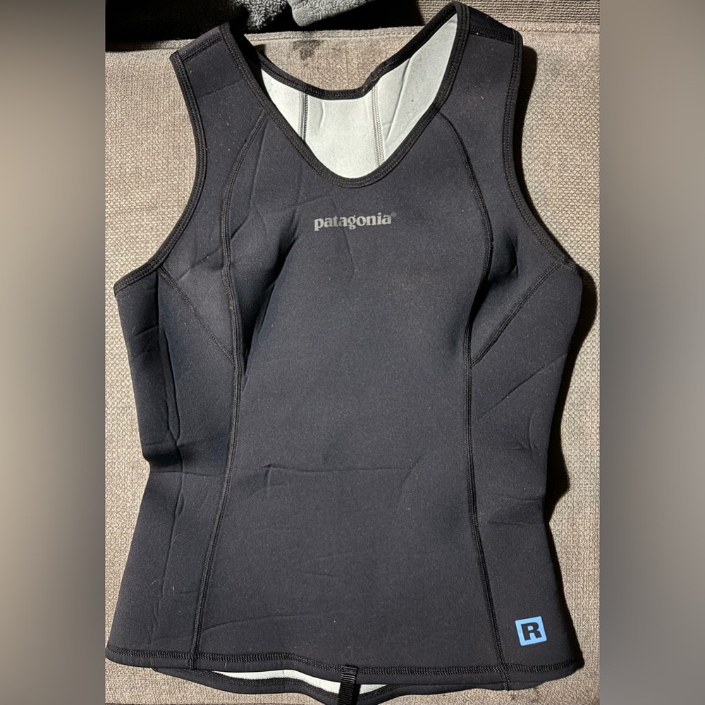 PATAGONIA, swim vest, reversible black/light blue/grey, SIZE 8